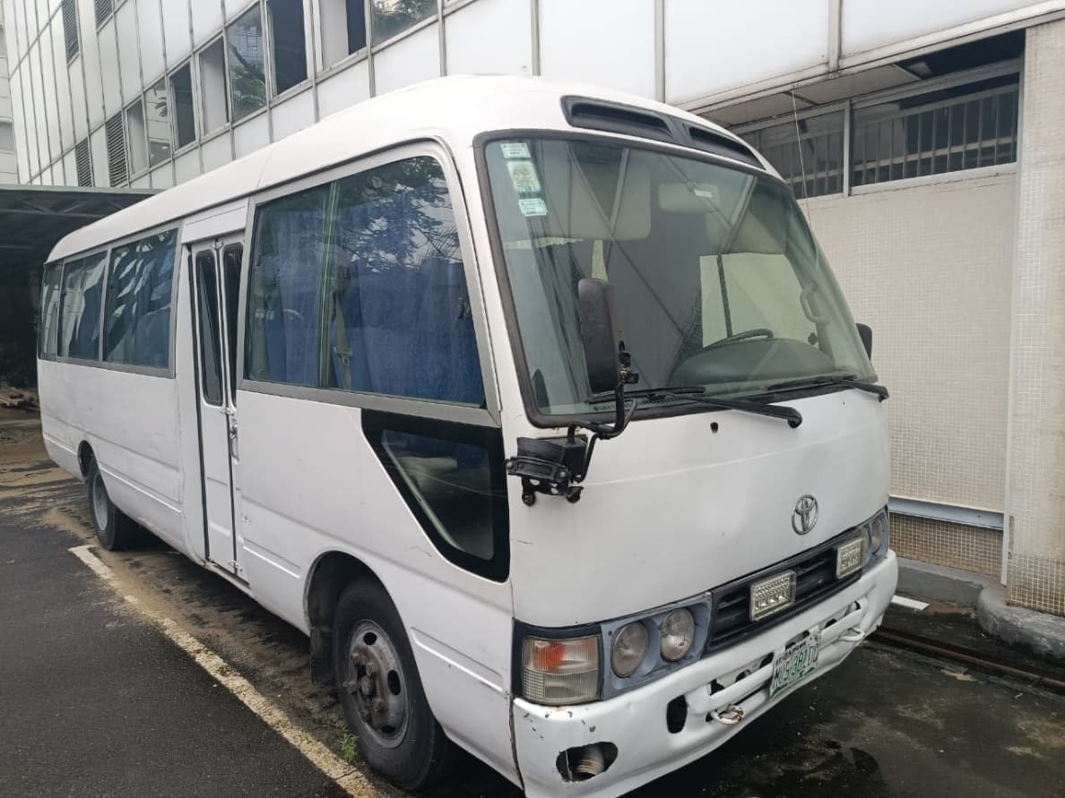 2015 Toyota Coaster — MUS 381 DQ