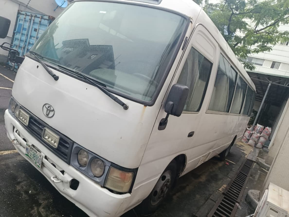 2015 Toyota Coaster — MUS 381 DQ