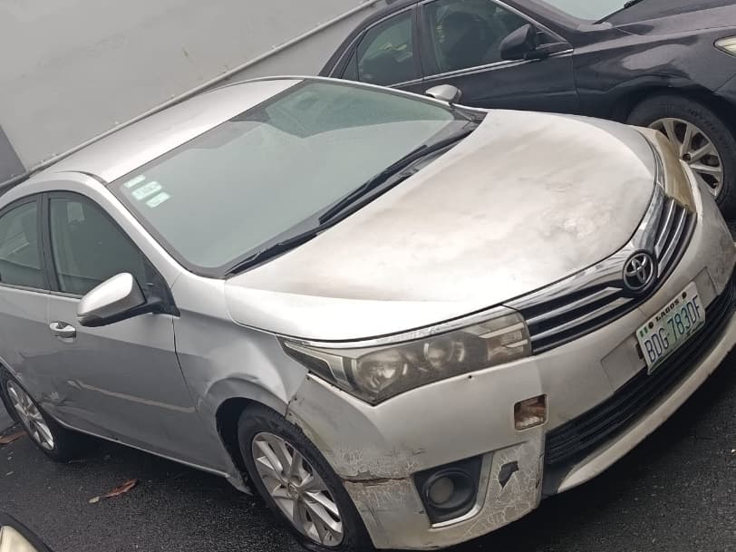 2015 Toyota Corolla — BDG 783 DF