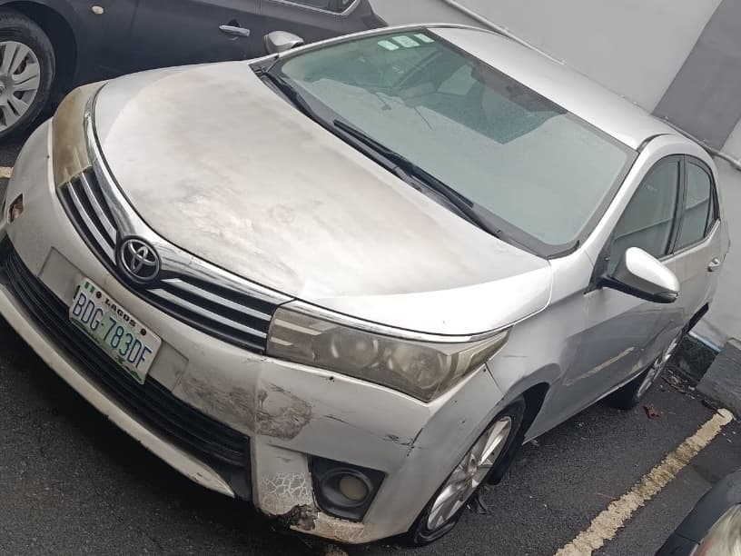 2015 Toyota Corolla — BDG 783 DF