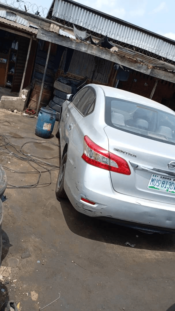 2016 Nissan Sentra — MUS 813 DW